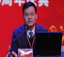 中國科學院院士、西北生態(tài)環(huán)境資源研究院常務副院長、我國著名寒區(qū)土木工程專家、博士生導師賴遠明教授就“寒區(qū)道路熱學特性分析方法和凍害防治技術”?與嘉賓、校友和師生分享了自己獨特的見解