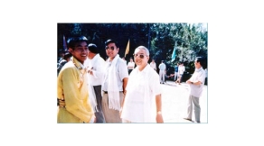 交通廳副廳長(zhǎng)姚尚宏、呼市副市長(zhǎng)連輯看望藏族學(xué)生